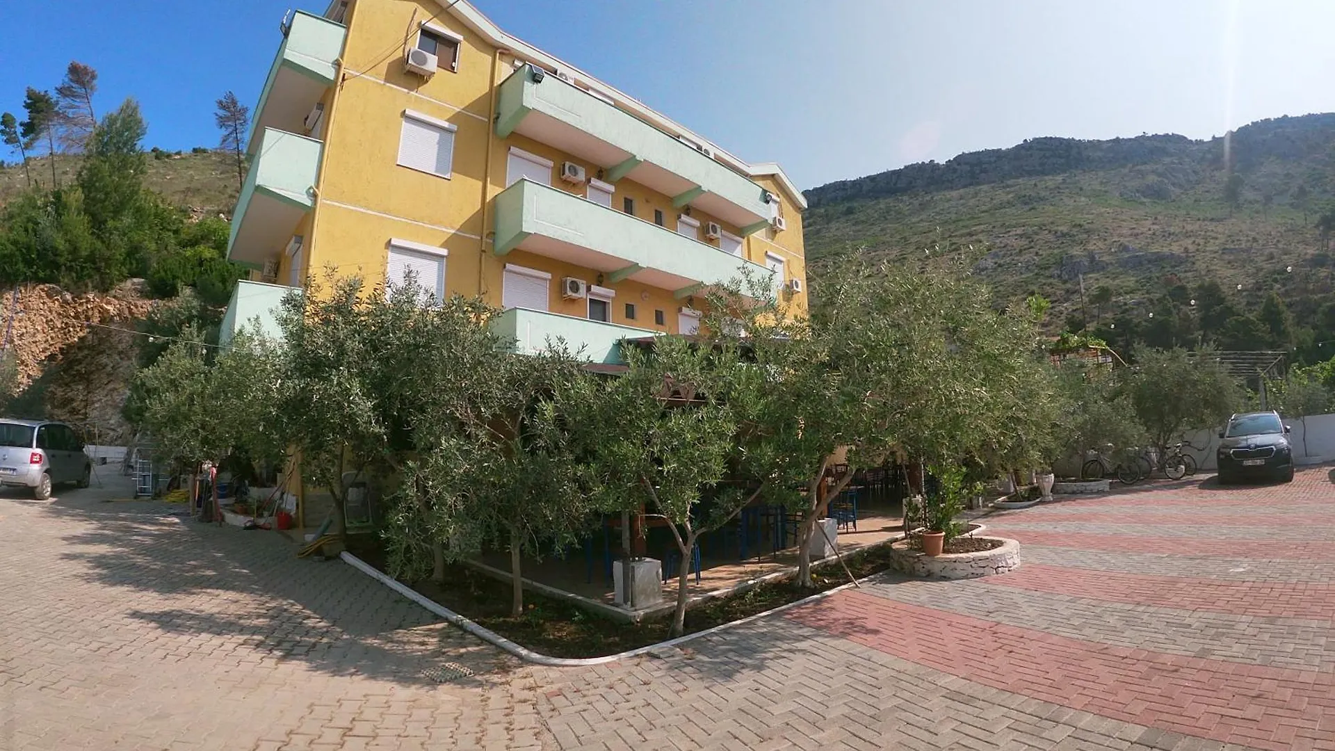 Hotel Bolonja Shëngjin