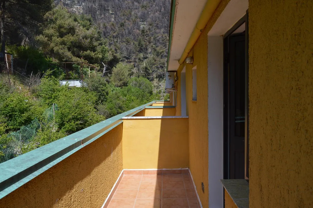 ***  Hotel Bolonja Shëngjin Albania
