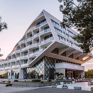 Hotel Adriatic, Shëngjin